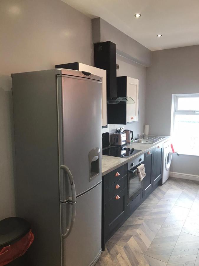 My Perfect Place Rooms & Apartments -Some Rooms With Hot Tub- Free Parking Blackpool Exterior photo